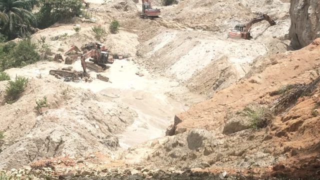 Tambang Ilegal Diduga Bebas Beroperasi di Bandar Durian, Publik Desak Polres Labuhanbatu Bertindak