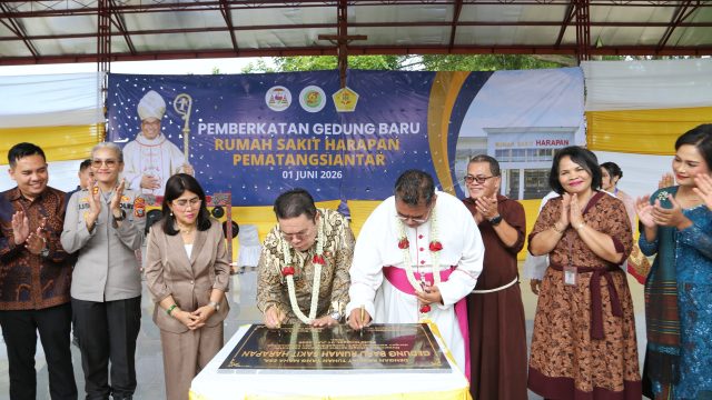 Wali Kota Wesly Hadiri Pemberkatan Gedung Baru RS Harapan, Tekankan Pelayanan Ramah dan Humanis