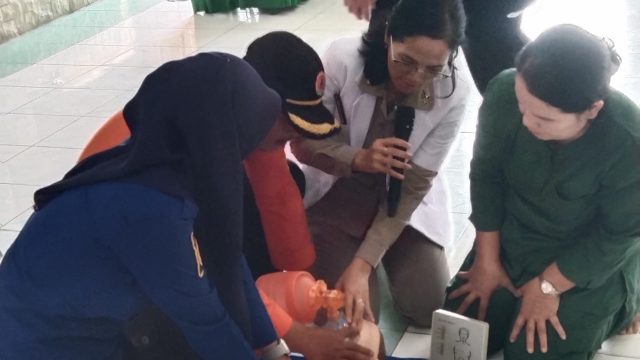 Sie Dokkes Polres Simalungun Latih Bantuan Hidup Dasar untuk Peserta Polmas